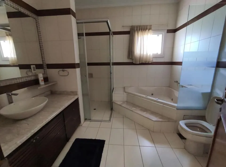 Vendo Lujosa Mansion en Villa Morra — foto 3