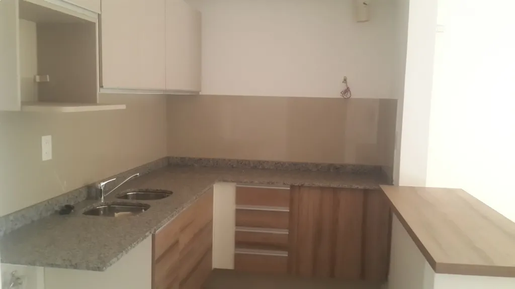VENDO HERMOSO DPTO. EN BARRIO CERRADO PARQUE PINAR DE ÑEMBY — foto 2