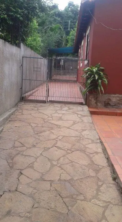 vendo amplia casa en mariano roque alonso — foto 3