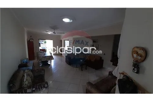 Vendo Duplex, a una cuadra de la Av. Laguna Grande — foto 3