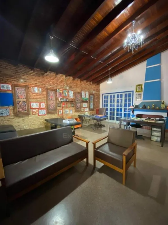 Casa en Madame Lynch. — foto 3