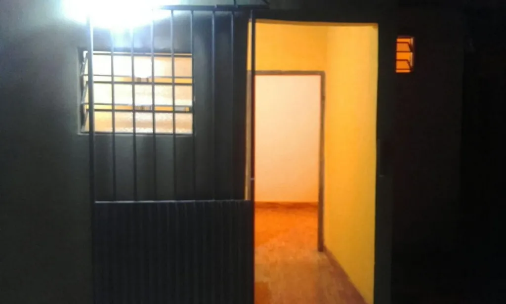 Casa con inquilinato en el fondo — foto 2