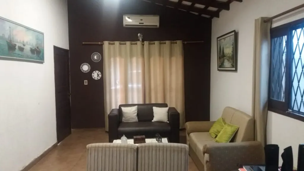 VENDO CHALET A REFACCIONAR SOBRE TORIBIO PACHECO A 2 CUADRAS DE AVDA CHOFERES — foto 2