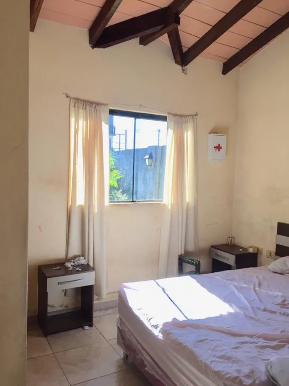 VENDO CASA EN LAURELTY SOBRE MANUEL BRITEZ BORGES — foto 3
