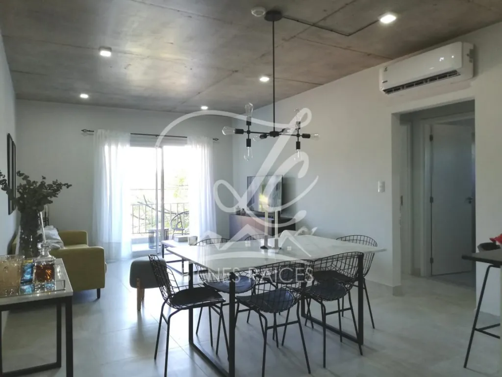 En venta departamento de 2 dormitorios — foto 2