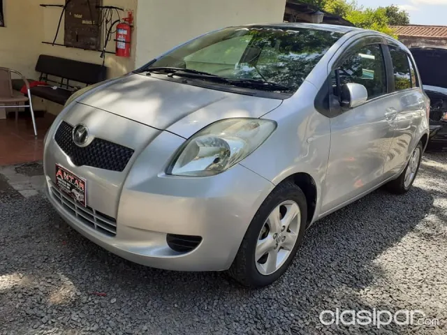 Toyota Vitz 2005 - foto 2