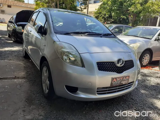 Toyota Vitz 2005 — foto 3