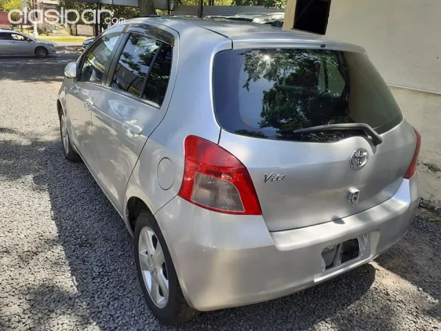 Toyota Vitz 2005 - foto 8