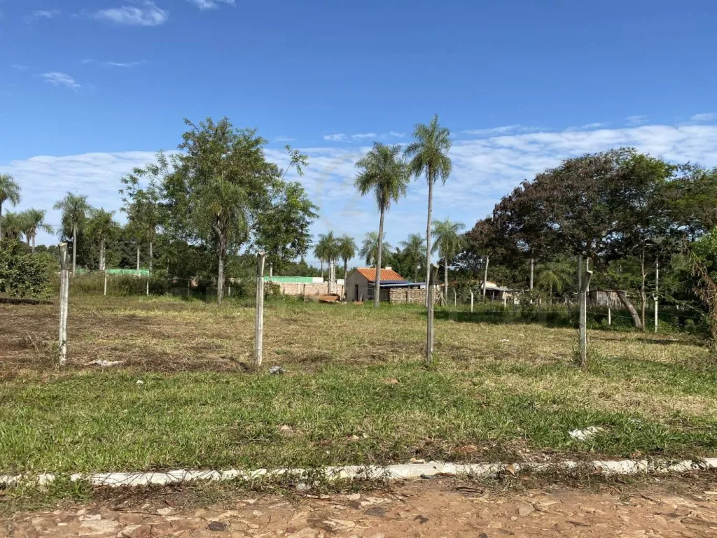 TERRENO EN AREGUA, A METROS DE LA AVDA. — foto 2