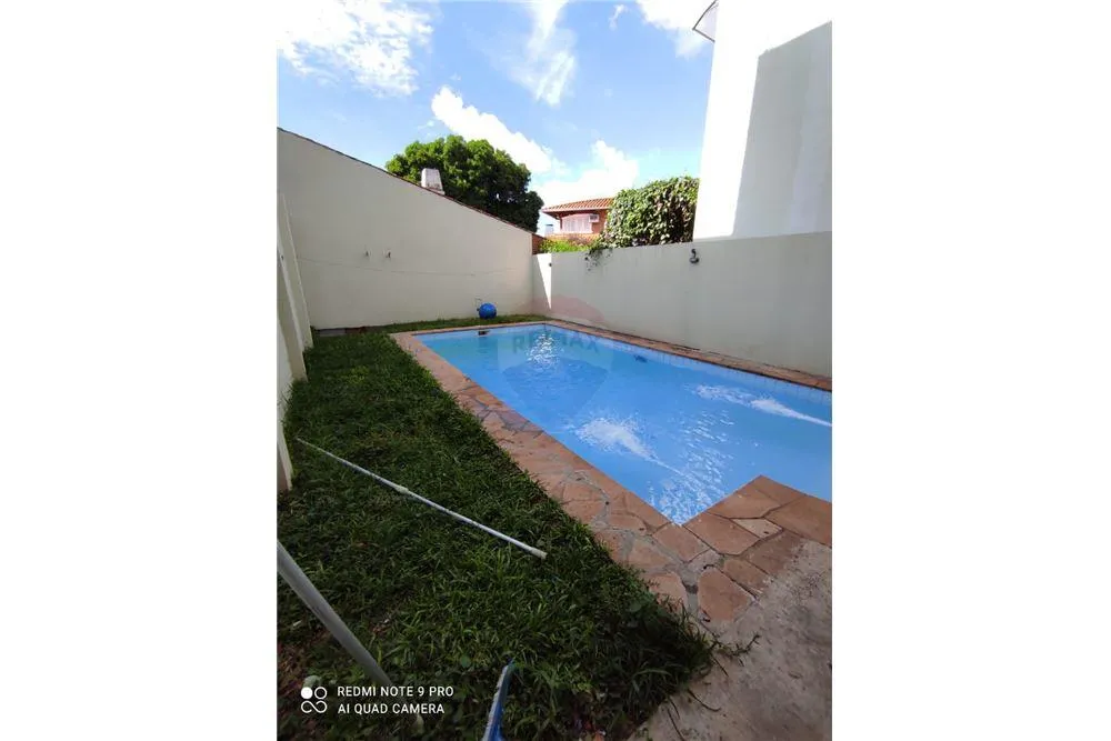 FINO DUPLEX CON PISCINA EN LAMBARE — foto 3