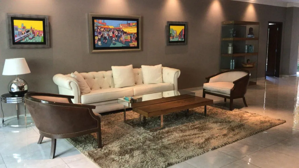 VILLA MORRA PREMIUM: ELEGANTE DEPTO. LUJOSAMENTE AMOBLADO, 3 SUITES, PISCINA, 2.300 USD. — foto 2