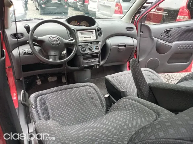 Toyota Funcargo 2003 — foto 3