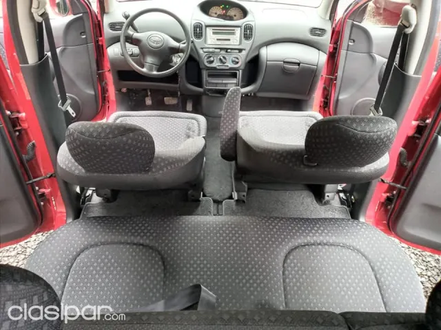 Toyota Funcargo 2003 — foto 4