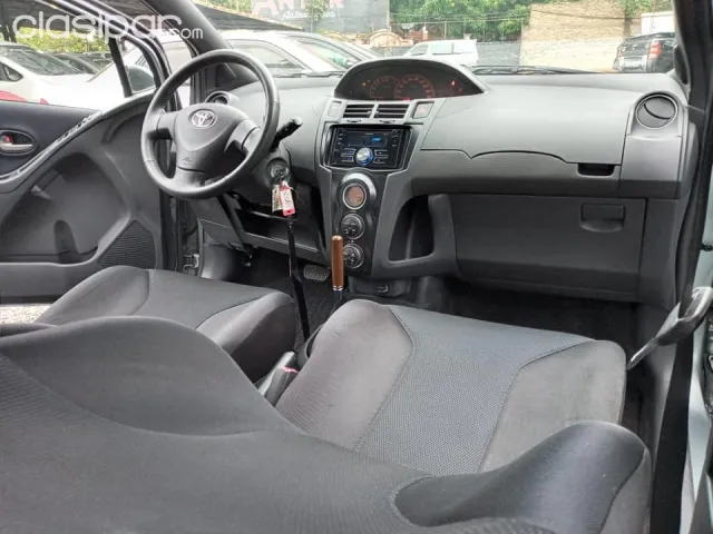 Toyota Vitz 2008 — foto 6