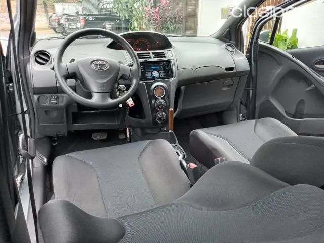 Toyota Vitz 2008 — foto 8