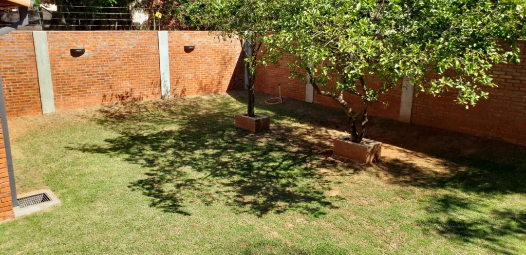 VENDO HERMOSA CASA EN LOMA PYTA!!! ESTILO MINIMALISTA!! — foto 2