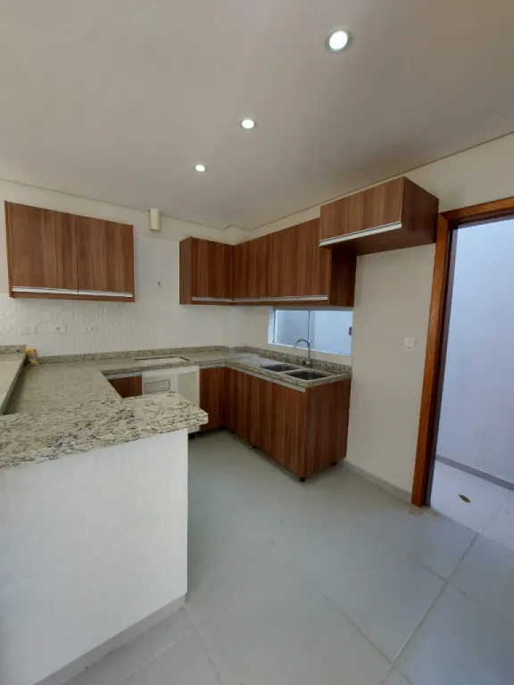 Duplex en vebta zona BH Concretos Luque — foto 3