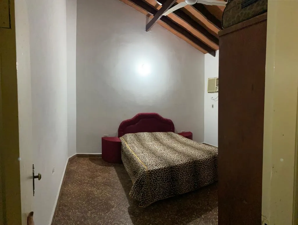 VENDO CASA A PASOS DE TRANSCHACO - MARIANO ROQUE ALONSO — foto 2