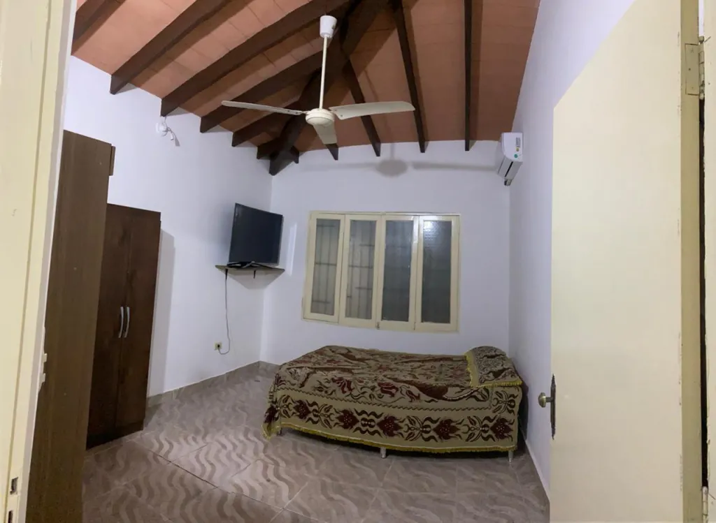 VENDO CASA A PASOS DE TRANSCHACO - MARIANO ROQUE ALONSO — foto 3