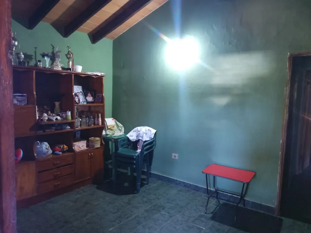 VENDO CASA EN ÑEMBY BARRIO CAAGUAZÚ!! — foto 3