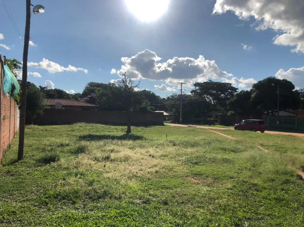 Vendo 2 terrenos juntos en Esquina - Zona Itapuami Luque — foto 3