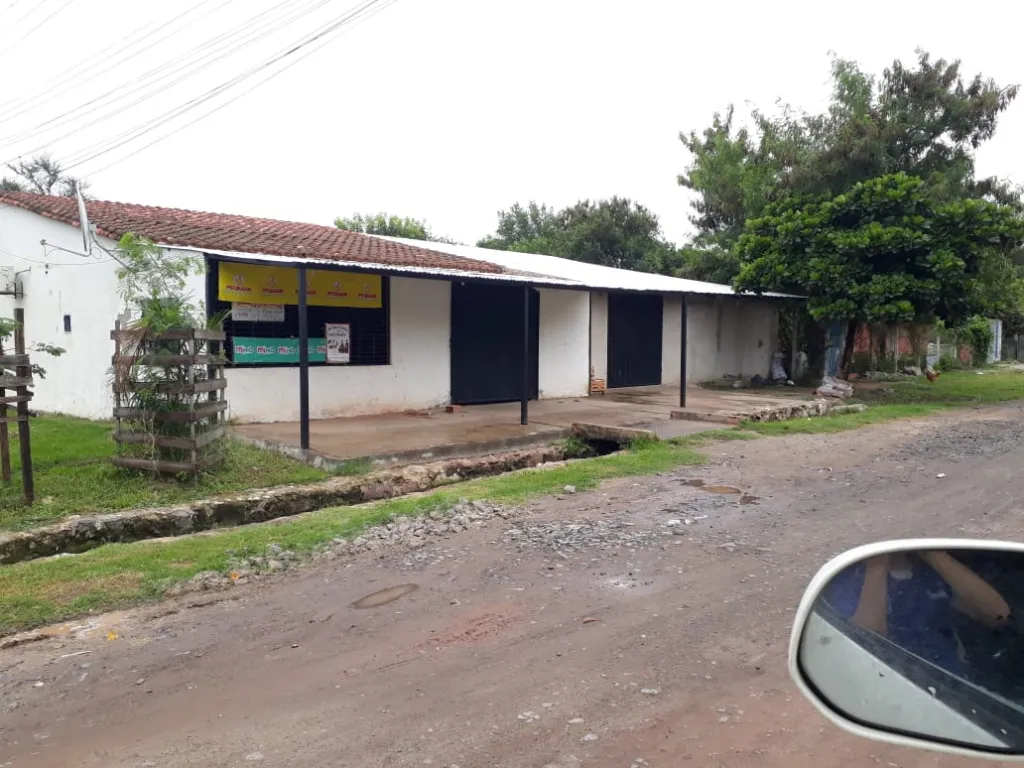 Salones comerciales zona Villa hayes- Remansito — foto 3