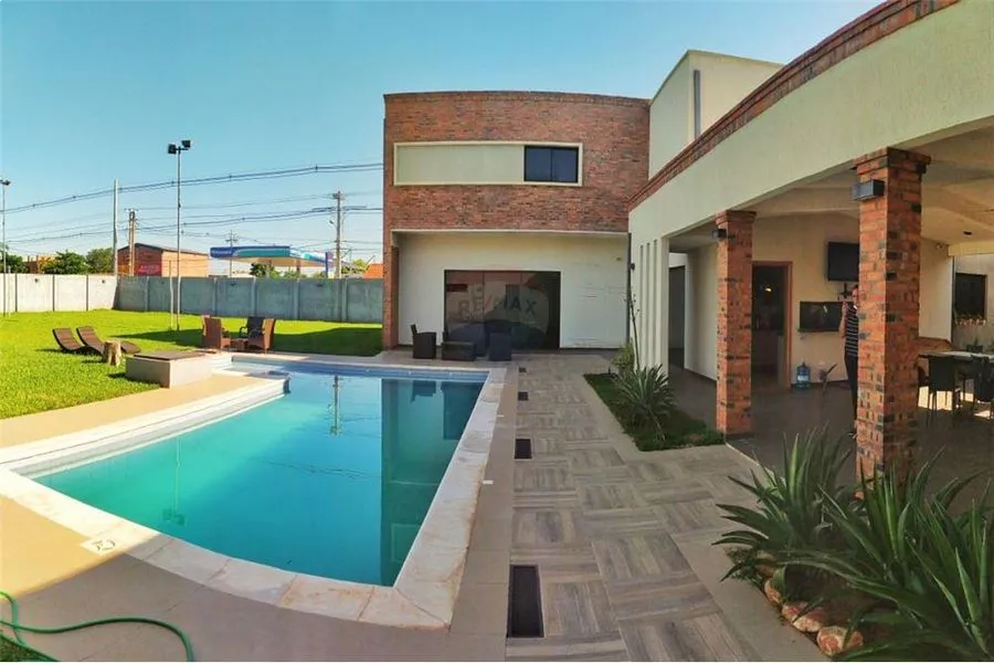VENDO HERMOSA RESIDENCIA EN MARIANO ROQUE ALONSO — foto 3