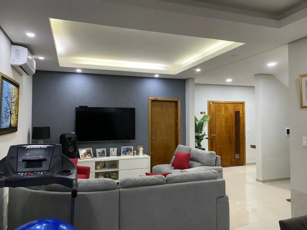 Vendo Hermosa Casa con Piscina - Barrio Marambure. — foto 2
