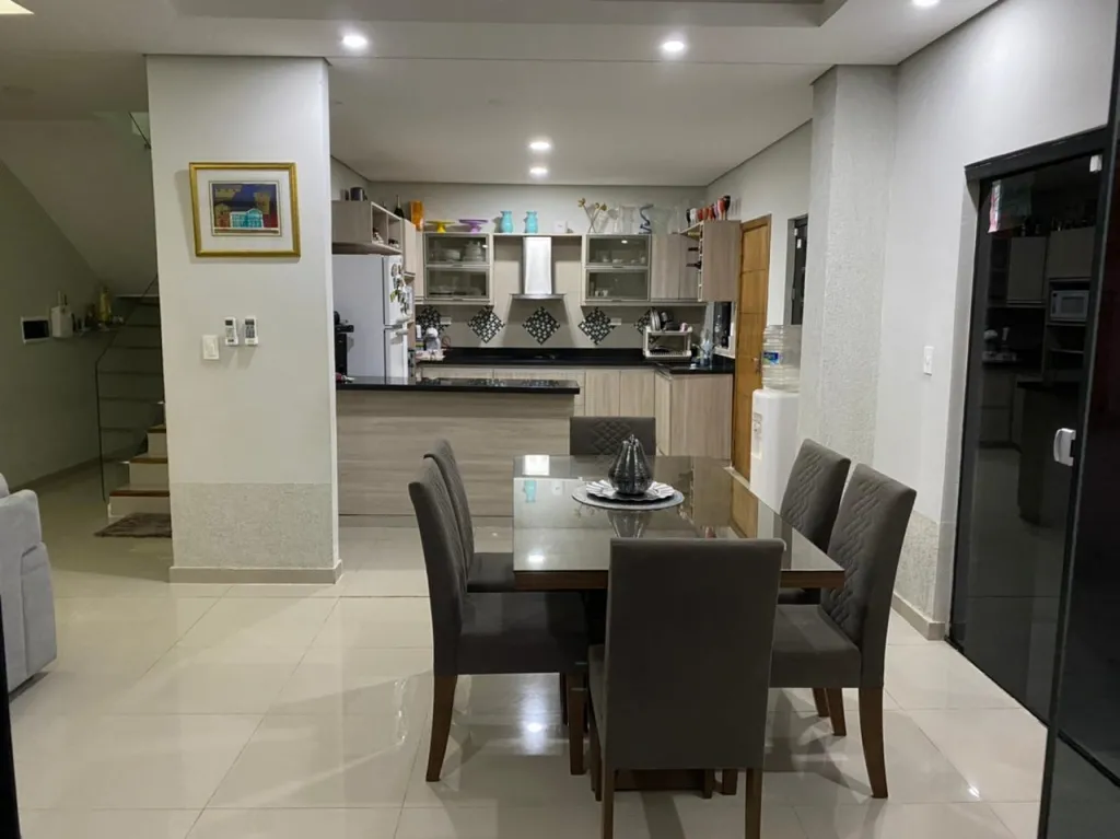 Vendo Hermosa Casa con Piscina - Barrio Marambure. — foto 3
