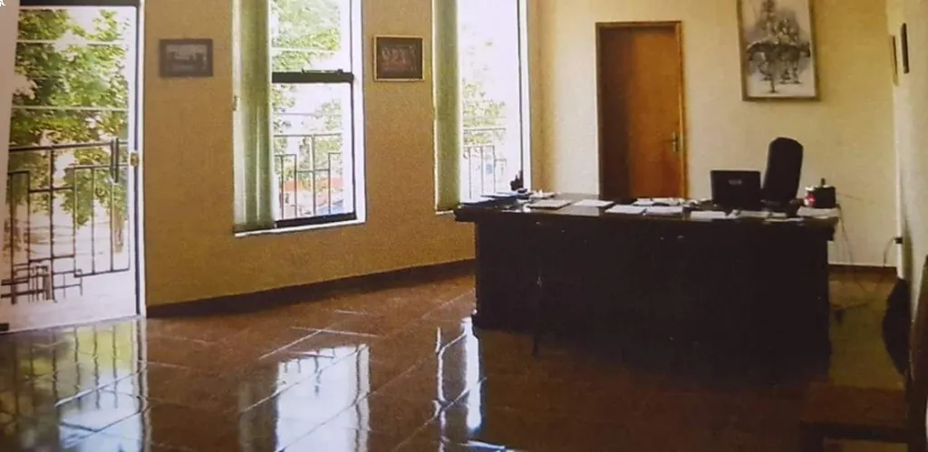 nave con oficina sobre Von Poleski — foto 3