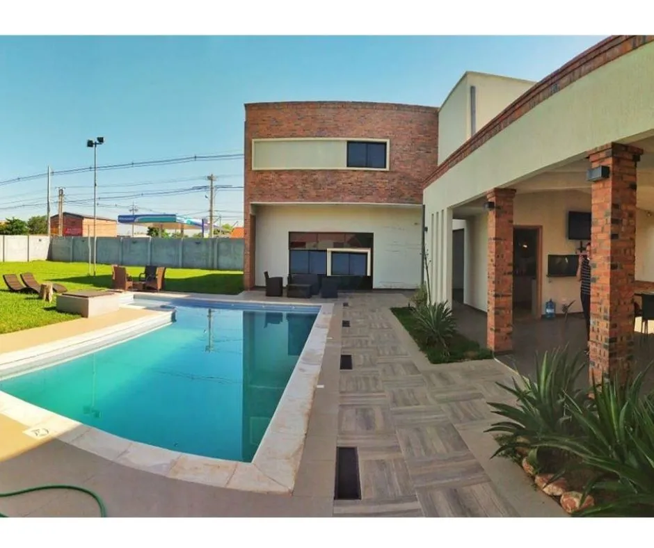 Vendo hermosa casa en Mariano Roque Alonso!! 450,000 USD — foto 2