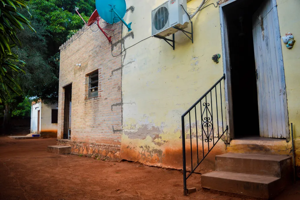 Vendo casa a refaccionar en Ñemby — foto 3