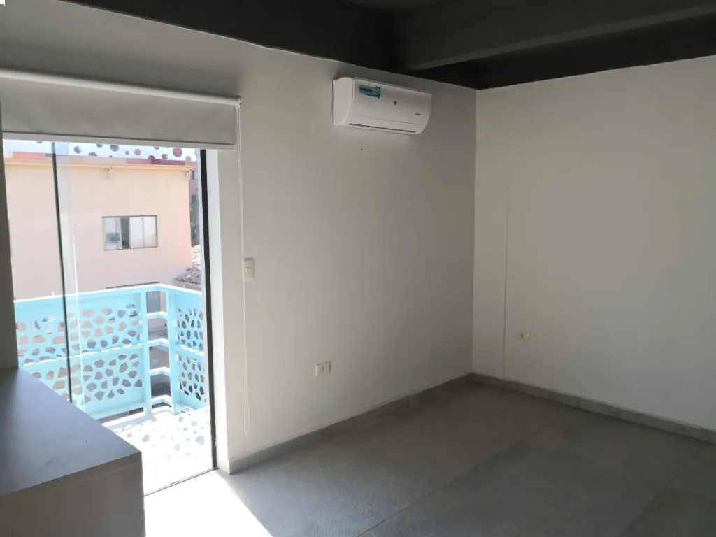 Aqluilo amplio Dpto tipo Dúplex en Barrio Jara — foto 2