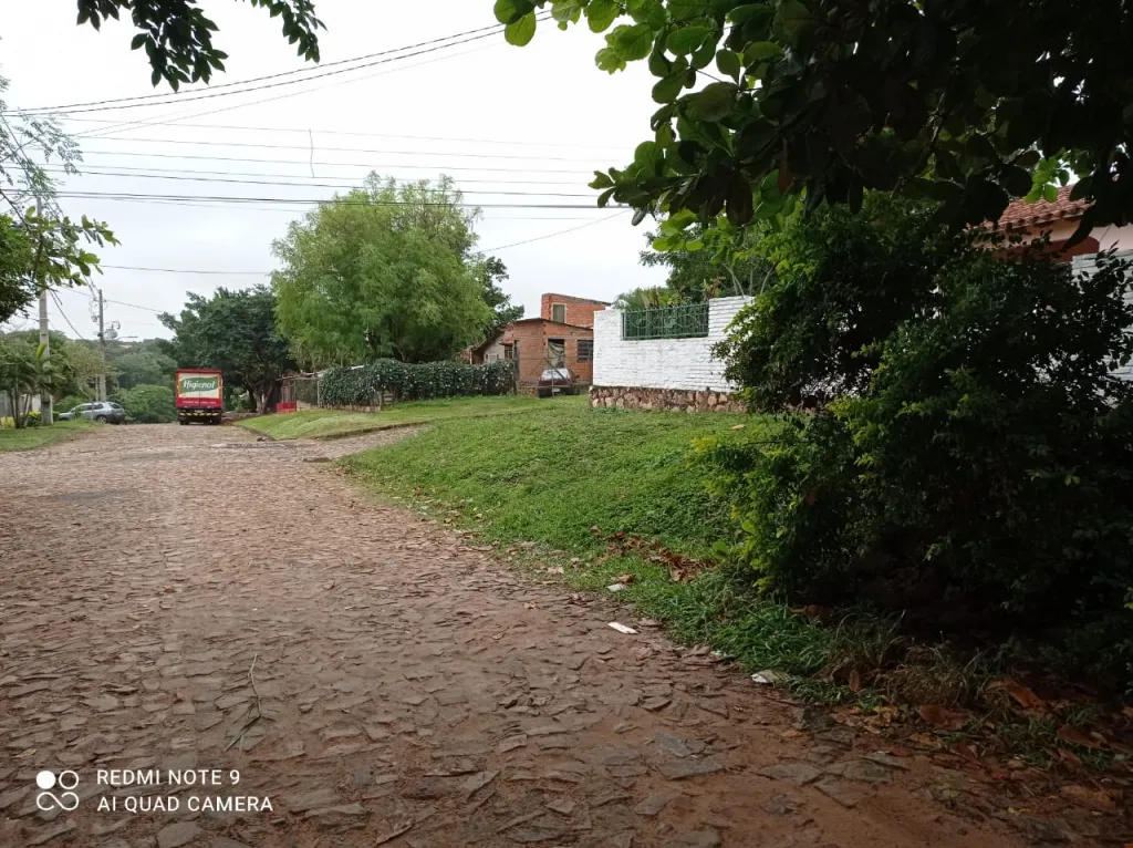 Vendo esta casa a refaccionar — foto 3