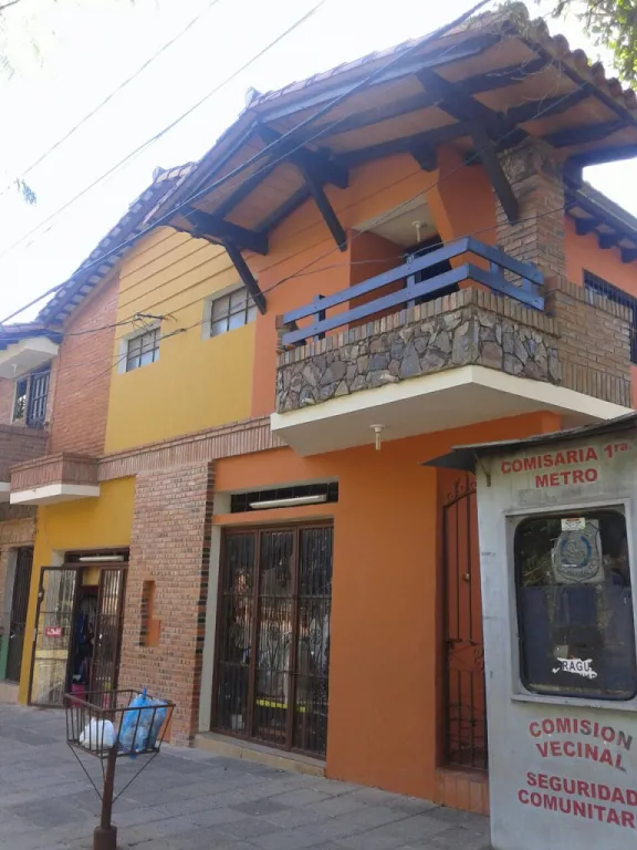 VENDO CASA EN ESQUINA A 5 CUADRAS DEL PALACIO DE JUSTICIA SOBRE TESTANOVA — foto 2