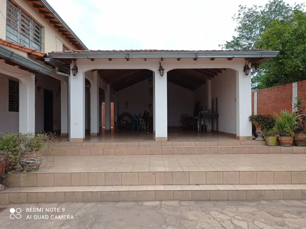 VENDO IMPONENTE RESIDENCIA EN BENJAMIN ACEVAL — foto 2