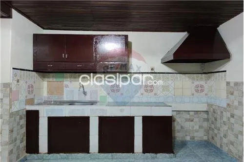 Casa de dos plantas en Barrio Obrero — foto 2