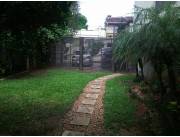 VENDO RESIDENCIA EN BARRIO LAS MERCEDES ASUNCION PARAGUAY ZONA AVENIDA COD 1645