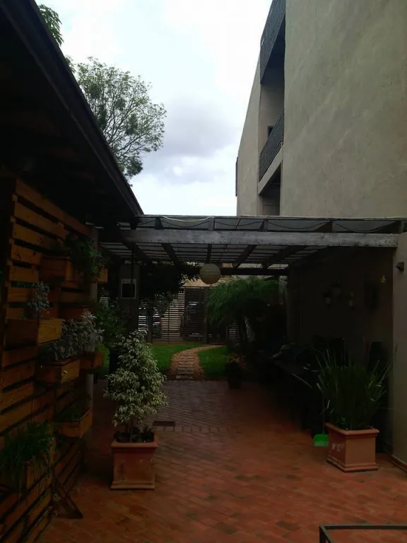 VENDO RESIDENCIA EN BARRIO LAS MERCEDES ASUNCION PARAGUAY ZONA AVENIDA COD 1645 — foto 3