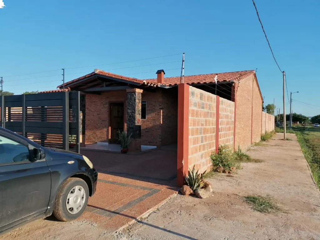 VENDO CASA EN ESQUINA GUARAMBARE - RINCON DEL SUR — foto 2