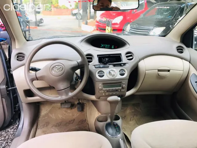 Toyota Platz 2004 — foto 3