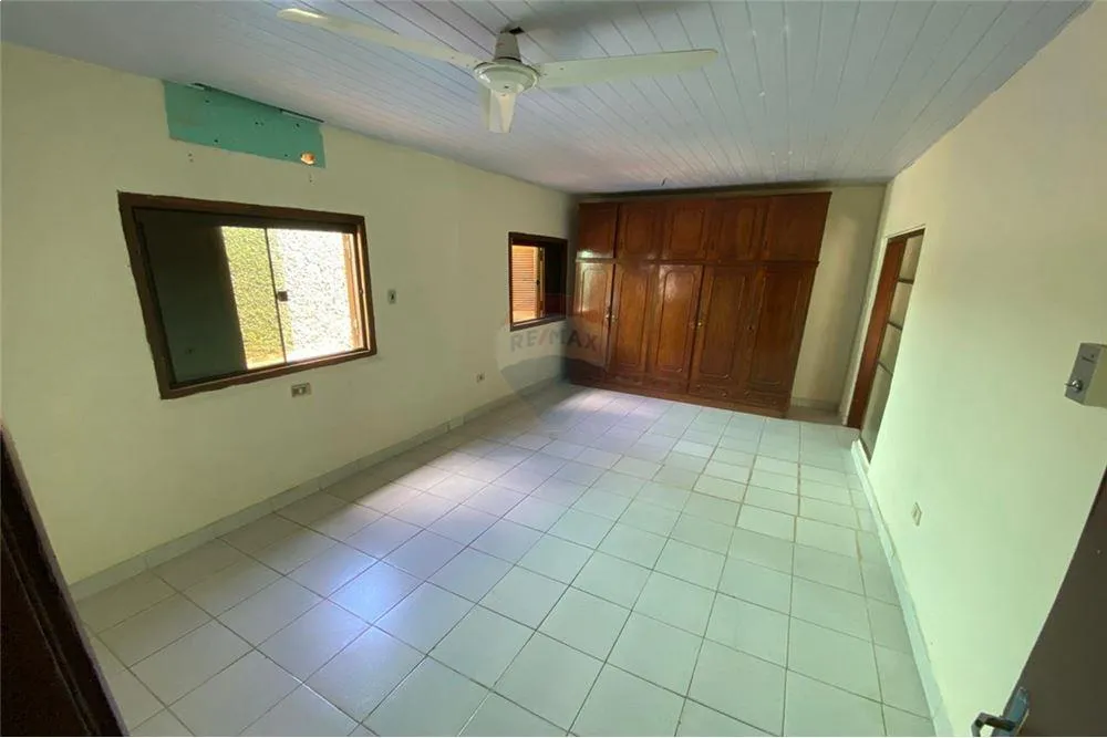 En Venta Casa a refaccionar en Manora Asuncion — foto 3