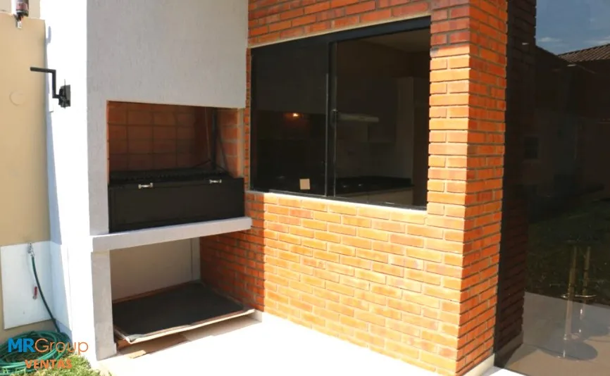 HERMOSO DUPLEX EN LUQUE EXCELENTE UBICACIÓN — foto 2