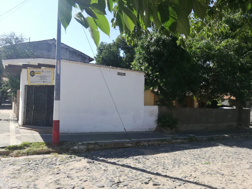 TERRENO ZONA UCA, IDEAL P INVERSIONISTAS — foto 3