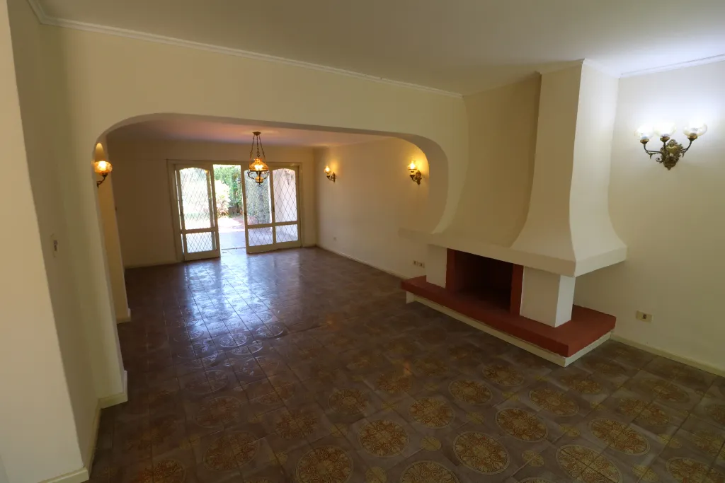 BAJO!VENDO CASA 4 DORMITORIOS CON PISCINA, BARRIO CARMELITAS — foto 2