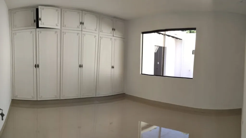 VILLA MORRA - RESIDENCIAL: 3 DORMITORIOS, AMPLITUD TOTAL – 2.500 USD. — foto 2