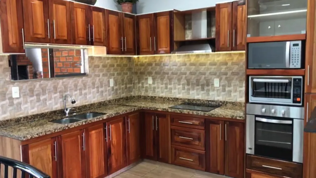 En venta Residencia de 2 pisos,Barrio San Francisco. — foto 3