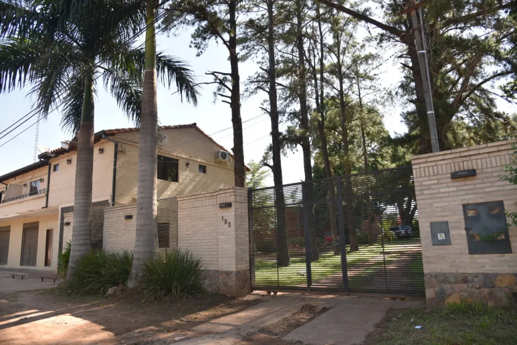 VENDO CASA QUINTA EN SAN LORENZO — foto 3