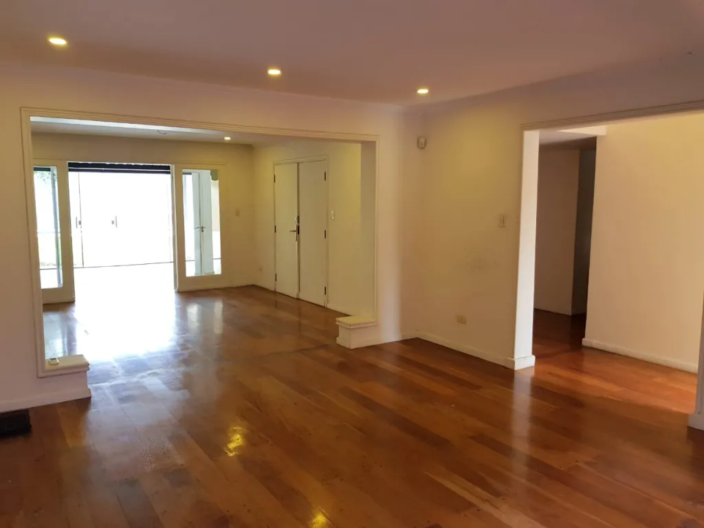 VENDO HERMOSA RESIDENCIA EN BARRIO RECOLETA 430,000 USD - Frente para inversionistas — foto 2