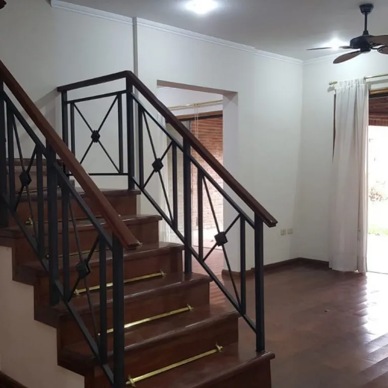 EN VENTA AMPLIA RESIDENCIA ZONA RECOLETA — foto 3